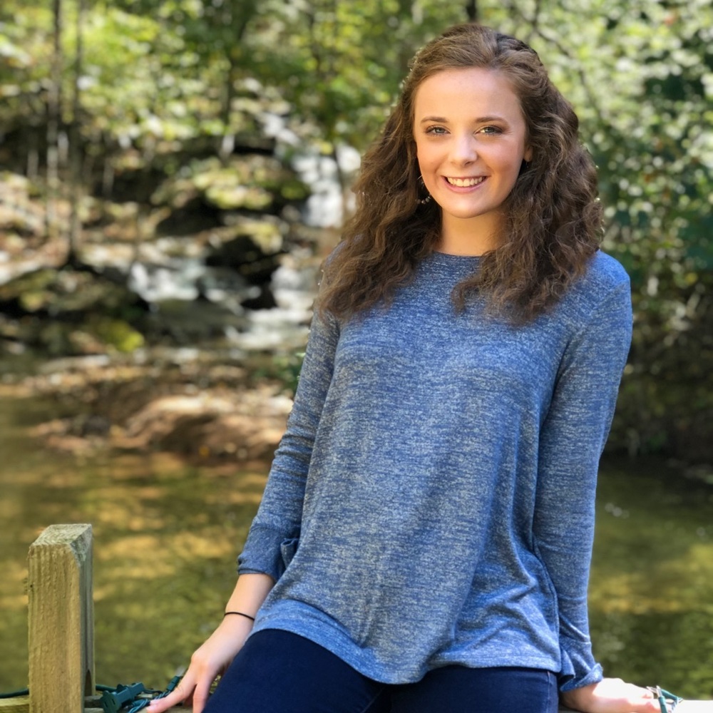 Meet your Posher, Hannah